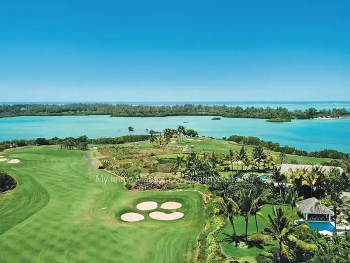 Nouvelle villa haut standing avec accès mer