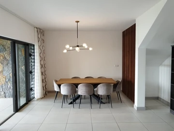 Spacious And Pristine Duplex For Rent In Moka