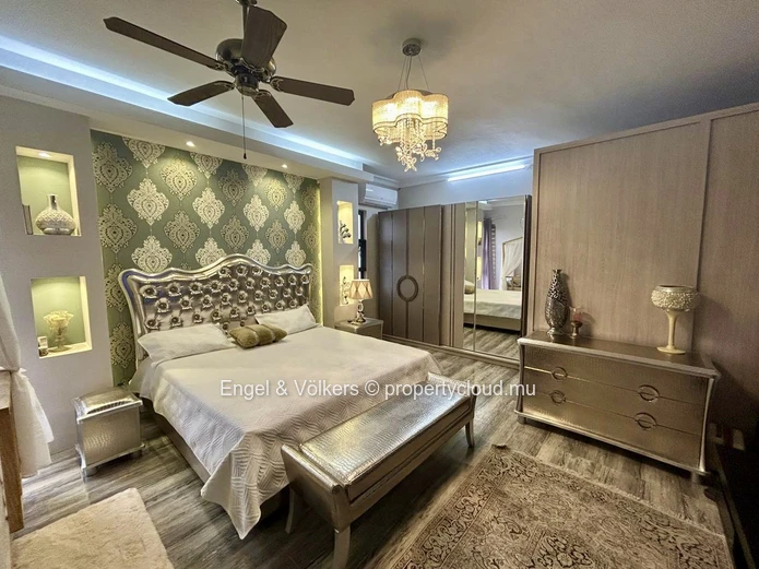 Spacious 5-Bedroom Individual House for Sale — Reserved for Mauritian Citizens