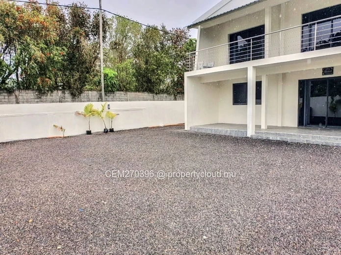 Maison familiale spacieuse à louer - Curepipe