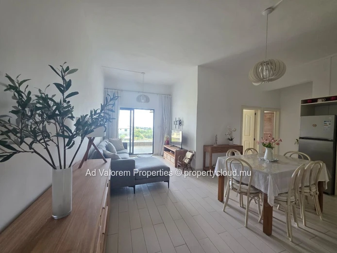 À VENDRE : Superbe appartement de 2 chambres à Kensington Heights, Quatre Bornes! (Mandat exclusif)