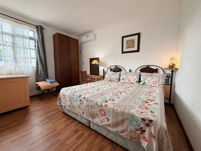 Maison familiale 5 chambres avec piscine et vue exceptionnelle – À louer à La Gaulette