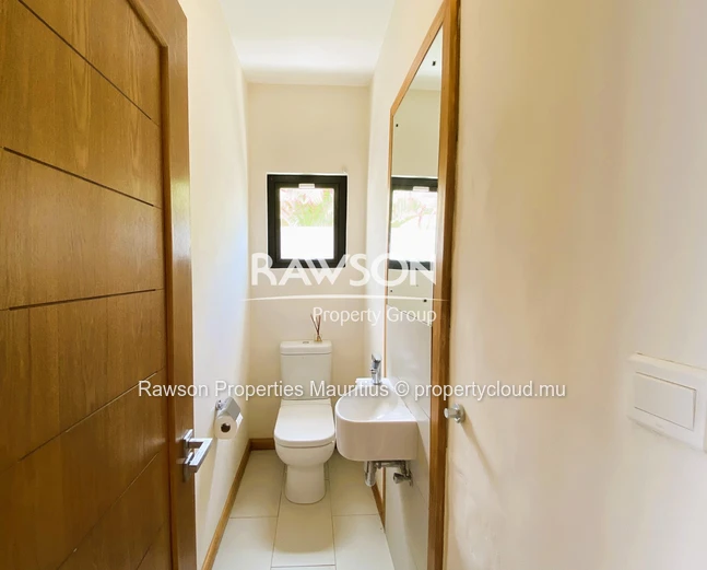 Modern Villa | 208 M² | Piton | 4 Bedrooms | Available 1St December 2026