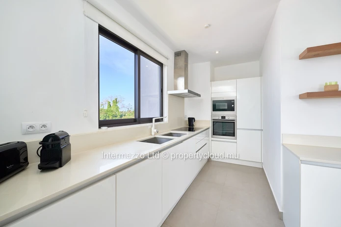 Investment Apartment Pereybere | 2 Bed · Beach 5 min · R+2