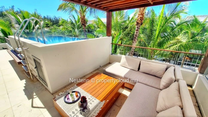 2-bed penthouse in a prestigious parc