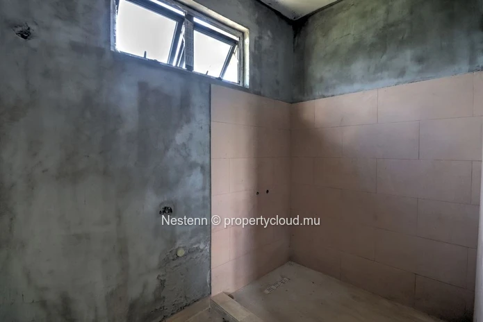 Modern duplex villa with 3 bedrooms close to amenities.