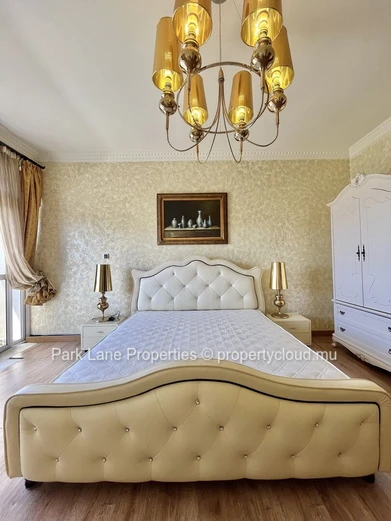 Penthouse de luxe 4 Chambres avec terrasse panoramique à Curepipe