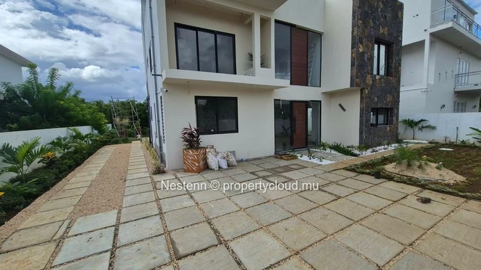 Villa moderne de 4 chambres 