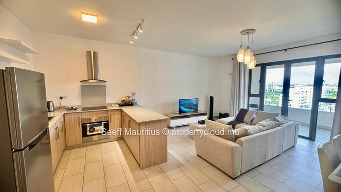 Splendide Appartement Moderne de 3 Chambres à Phoenix Heights