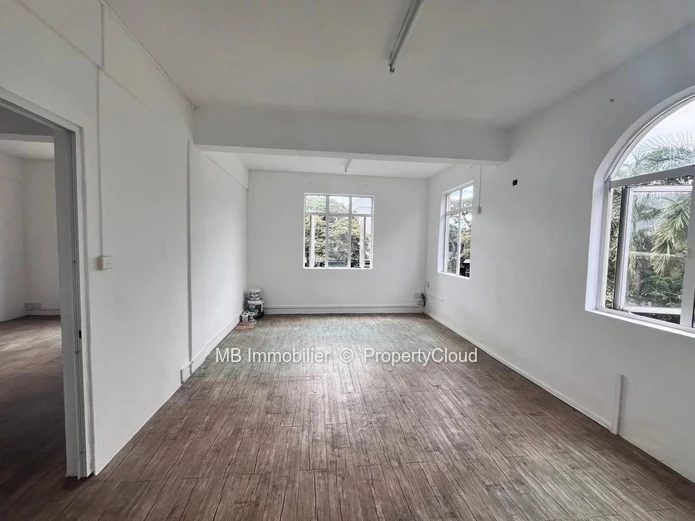 Office for Rent - Pointe aux Canonniers