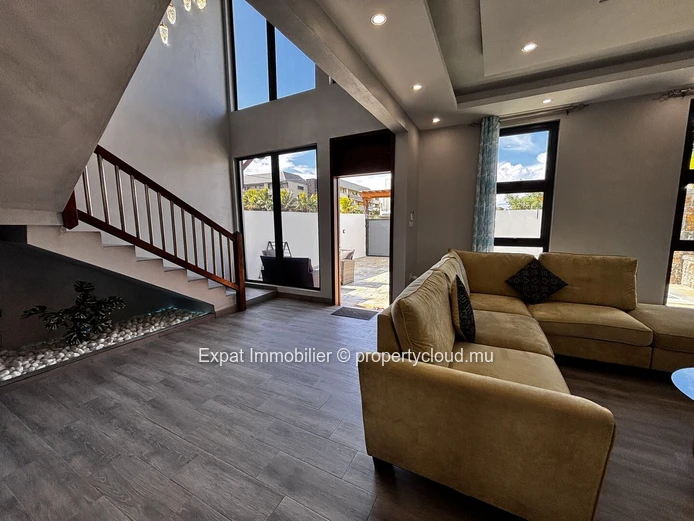Contemporary New Villa with Swimming Pool and Large Glass Openings – Grand Baie