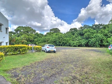 Commercial Land