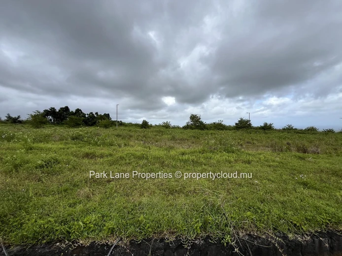 Residential Plot in the Prestigious Avalon Golf Estate