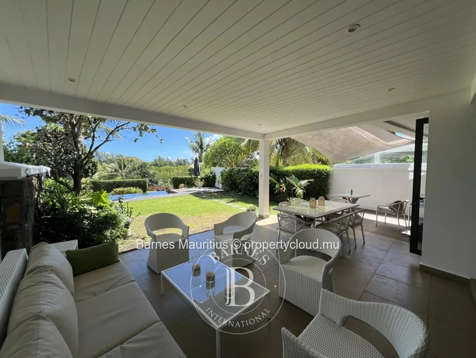AZURI RESORT - 4-Bedroom Villa with Garden & Pool