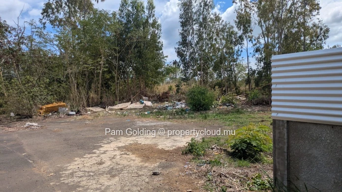 Balaclava – Terrain à vendre – Pam Golding Mauritius