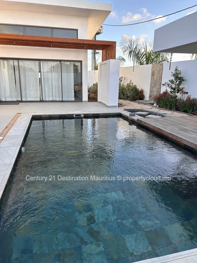 A premium single-storey villa opportunity