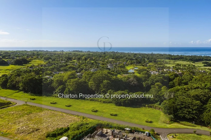 Villa contemporaine de 3 chambres au cœur d’un domaine golfique et balnéaire exclusif