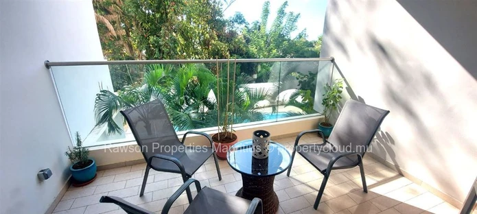 Appartement Spacieux A Vendre Proche Plage A Riviere Noire