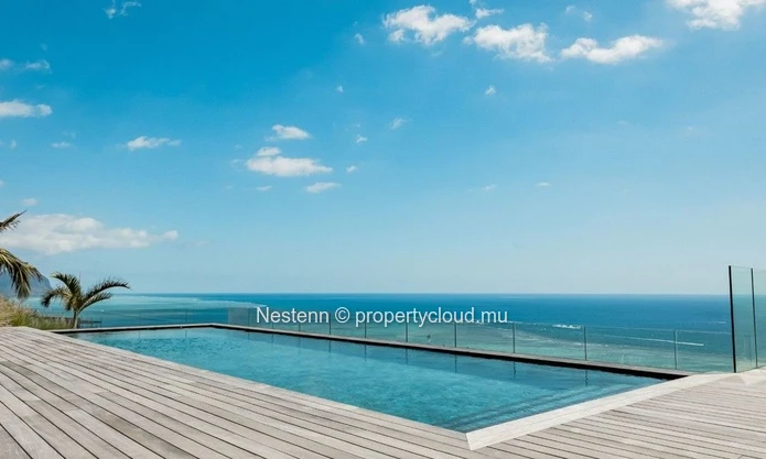 Suspended above the lagoon, an exceptional 4-bedroom en suite villa