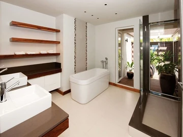 4 Bedroom Villa