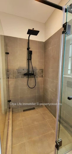 Appartement d’exception les pieds dans l’eau