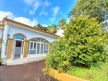 8 Bedroom House unfurnished for sale Curepipe 