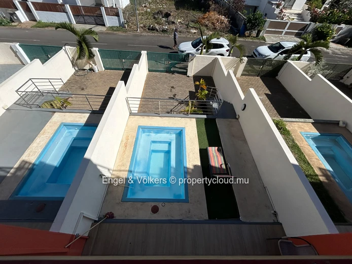 Charming Triplex House for Sale in Flic en Flac – Reserved for Mauritian Citizens
