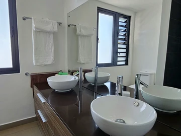 3 Bedroom Townhouse, Duplex