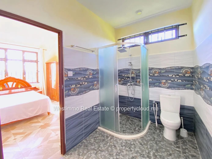 Family home with swimming pool for long-term rent in Grand Gaube, Mauritius