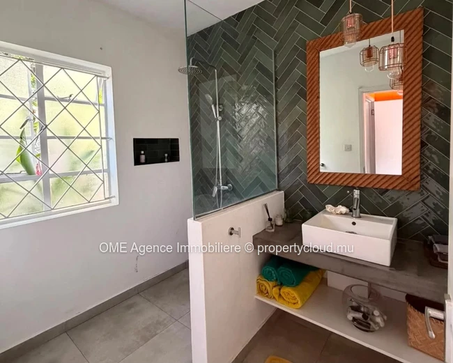 Beautiful Furnished Family Home | Pool, Cinema Room & Included Services