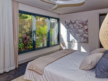 5 Bedroom Villa