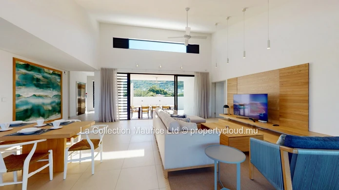 Penthouse I Black River I Mountain View