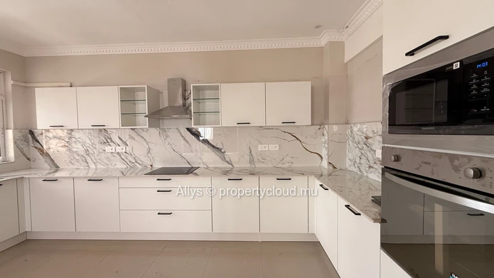 Penthouse - 3 bedrooms