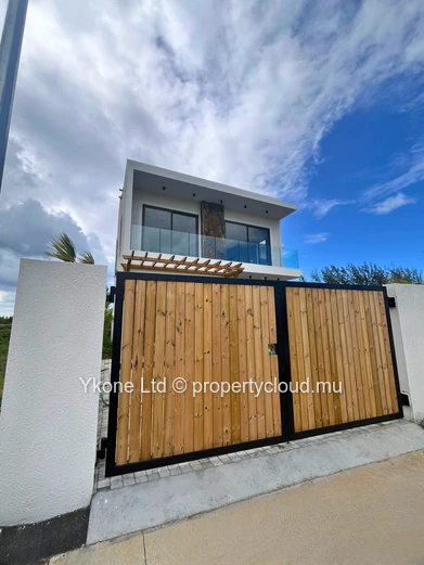 New Villa For Sale In Balaclava