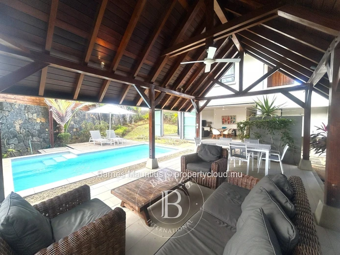RIVIÈRE NOIRE - Contemporary Villa - 3 bedrooms