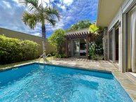 Sophisticated 3 bedroom villa with private pool
