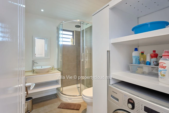 Péreybère - Bel appartement de 2 chambres fraichement rénové avec piscine commune, spa et gym