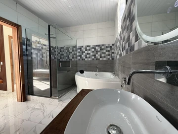 3 Bedroom Villa