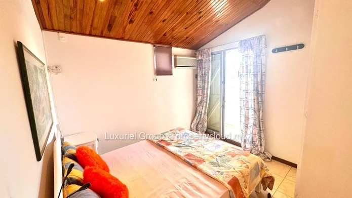 Tropical Comfort Meets Modern Living – Duplex Villa in Pointe aux Canonniers
