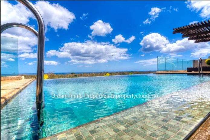 Penthouse Moderne D'exception Avec Vue Mer A Balaclava – Ile Maurice