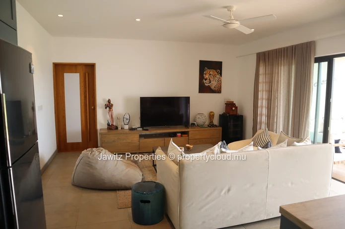 Effortless Island Living: Sea View 3 Bedroom Apartment