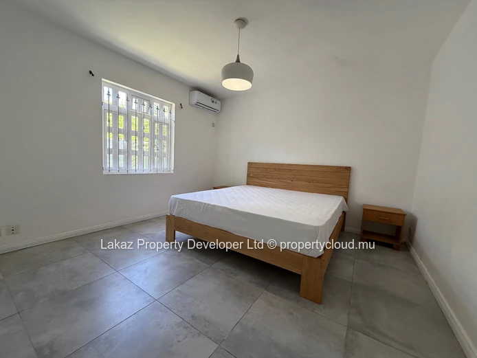 Spacious 5-Bedroom Villa with Swimming Pool – Pereybère