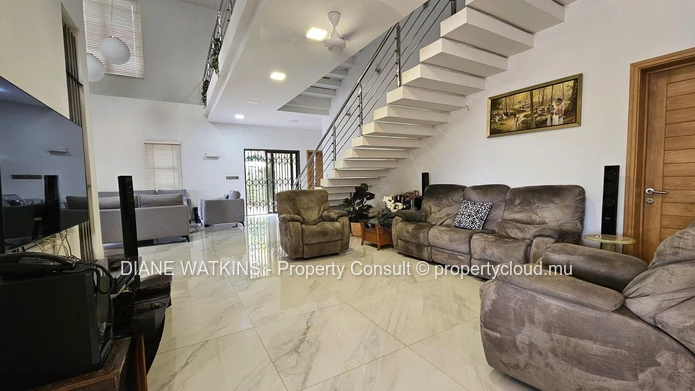 4-bedroom house for sale in Beau Bassin 