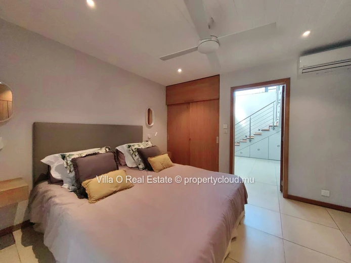 Idéal pour un couple avec adolescent; Splendide pieds dans l'eau de cette villa de 2 chambres en suite en retrait qui...