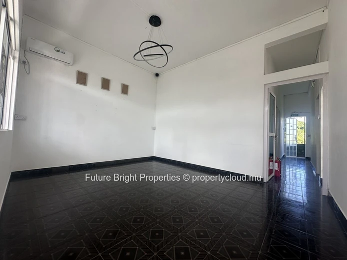 2-Bedroom Apartment for Rent in mesnil, 139m²