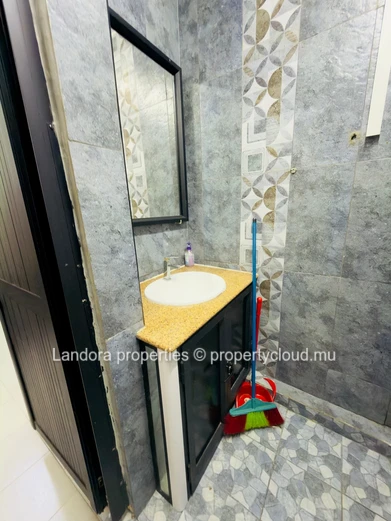 2-Bedroom Apartment for Long-Term Rent in Pereybere 