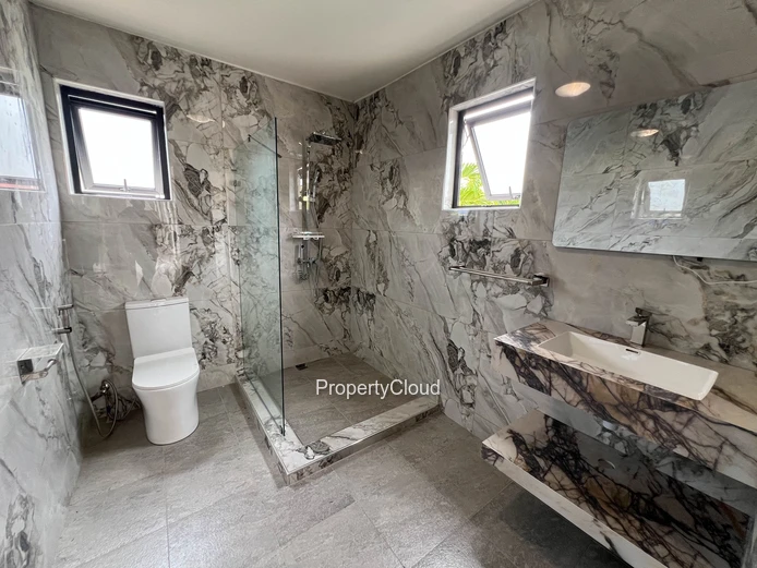 À Vendre - Villa Neuve De 3 Chambres -  Pereybere