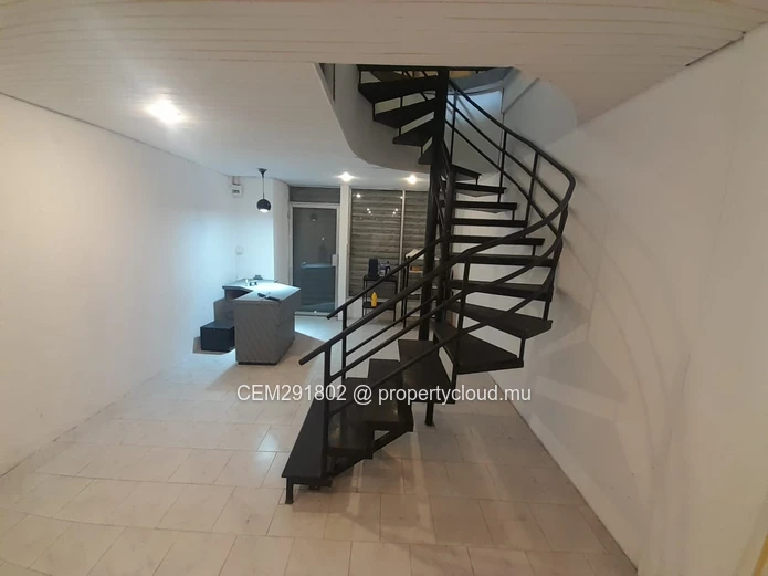 Local commercial à vendre au rez-de-chaussée – Complexe George Town, Quatre Bornes