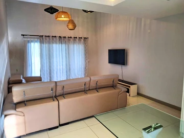 5 Bedroom Villa