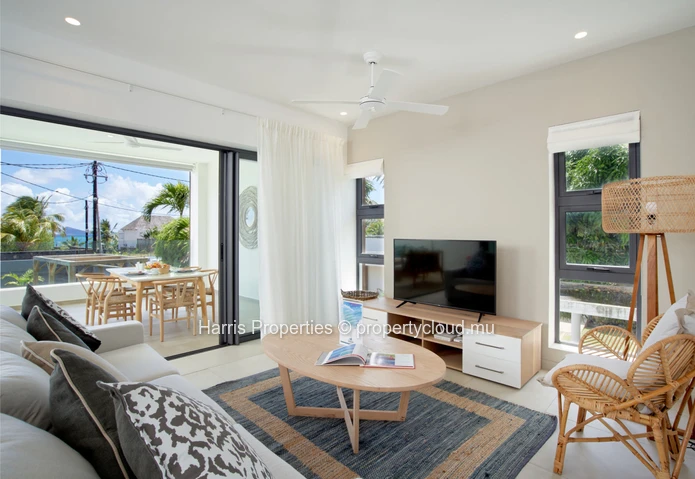 Appartement R+2 – Pointe aux Canonniers (à 2 minutes en voiture de la plage de Mont Choisy)